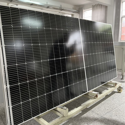 Sertifikat CE TUV 450 Watt Panel Surya untuk 3 Diode MC 4 25 Single Crystal Silicon